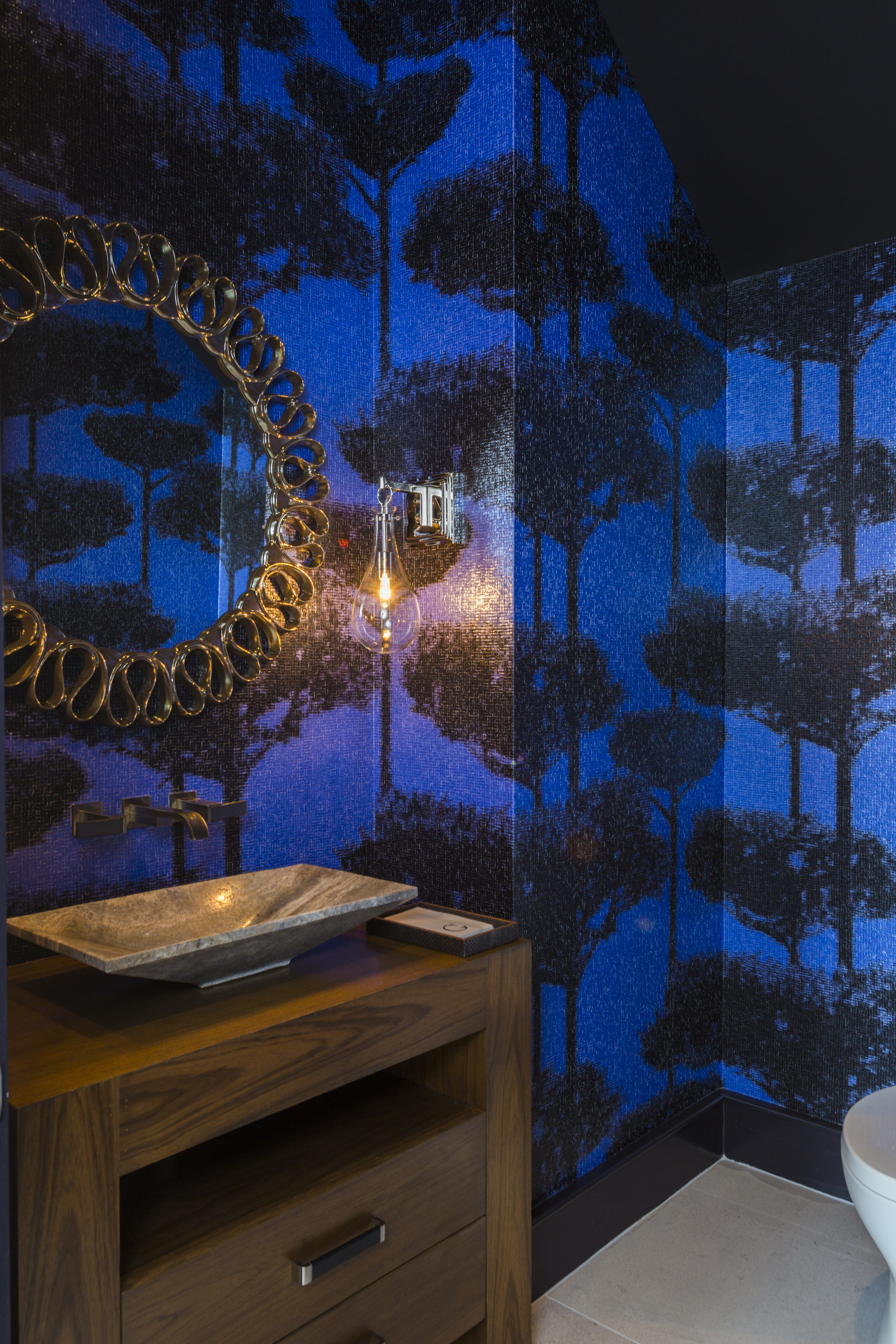 We're Obsessed with Round Mirrors in the Bathroom! - Laura U Design ...